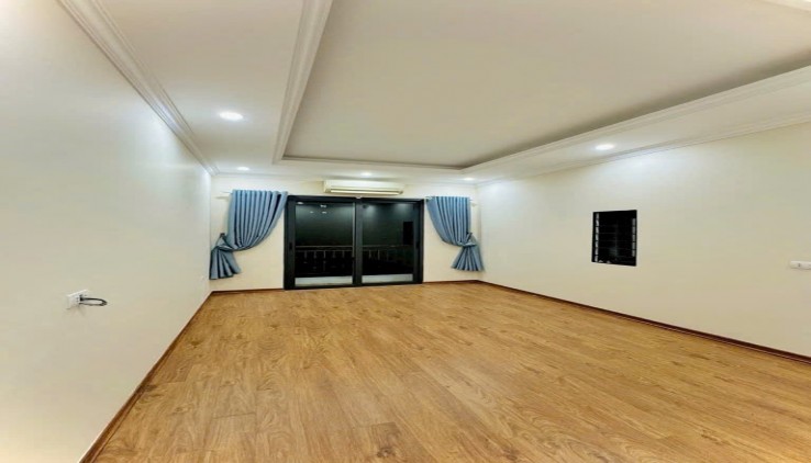 Cho thuê ở hộ gia đình, làm VP kinh doanh online Giải Phóng 8 Triệu, 45m2, 2 tầng, 2 ngủ, vào ngay